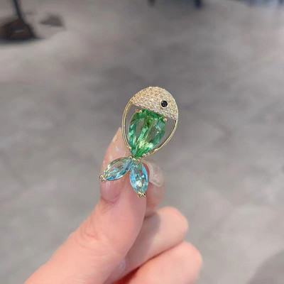 Καρφίτσες λουλουδιών πεταλούδας μόδας για γυναίκες γούρι με παγιέτες κορσάζ λιβελλούλη καρφίτσες πέτο με πόρπες έντομο Κόσμημα