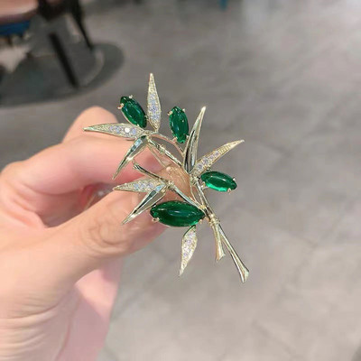 Καρφίτσες λουλουδιών πεταλούδας μόδας για γυναίκες γούρι με παγιέτες κορσάζ λιβελλούλη καρφίτσες πέτο με πόρπες έντομο Κόσμημα