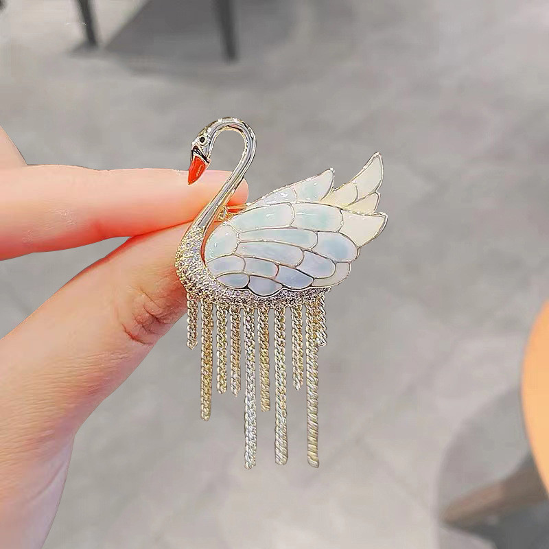 Καρφίτσες λουλουδιών πεταλούδας μόδας για γυναίκες γούρι με παγιέτες κορσάζ λιβελλούλη καρφίτσες πέτο με πόρπες έντομο Κόσμημα