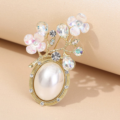Novi prirodni broševi u obliku cvijeta šljive Igle za žene Vintage biserni cvijet igle za revere Značka sa vještačkim dijamantom Kaput Vjenčani nakit Pokloni