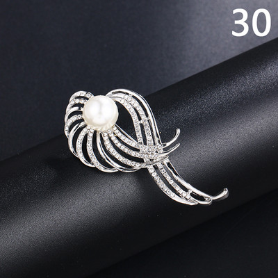 Μόδα κράμα μαργαριτάρι καρφίτσα στρας Γυναικεία κομψά ρούχα Κασκόλ Κασκόλ Καρφίτσες πόρπης Κοσμήματα στρογγυλή ανθοδέσμη Καρφίτσα καρφίτσα