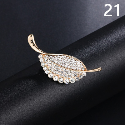 Μόδα κράμα μαργαριτάρι καρφίτσα στρας Γυναικεία κομψά ρούχα Κασκόλ Κασκόλ Καρφίτσες πόρπης Κοσμήματα στρογγυλή ανθοδέσμη Καρφίτσα καρφίτσα