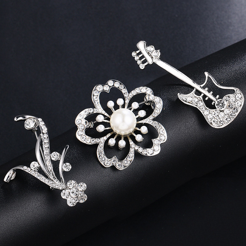 Μόδα κράμα μαργαριτάρι καρφίτσα στρας Γυναικεία κομψά ρούχα Κασκόλ Κασκόλ Καρφίτσες πόρπης Κοσμήματα στρογγυλή ανθοδέσμη Καρφίτσα καρφίτσα