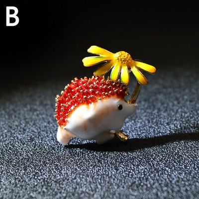 Madinga miela ežiuko sagė su gyvūnu Moterims Madinga Daisy Atvarto segtukai Sagė Kailis Priedai Papuošalai Dovana 2023 Nauja