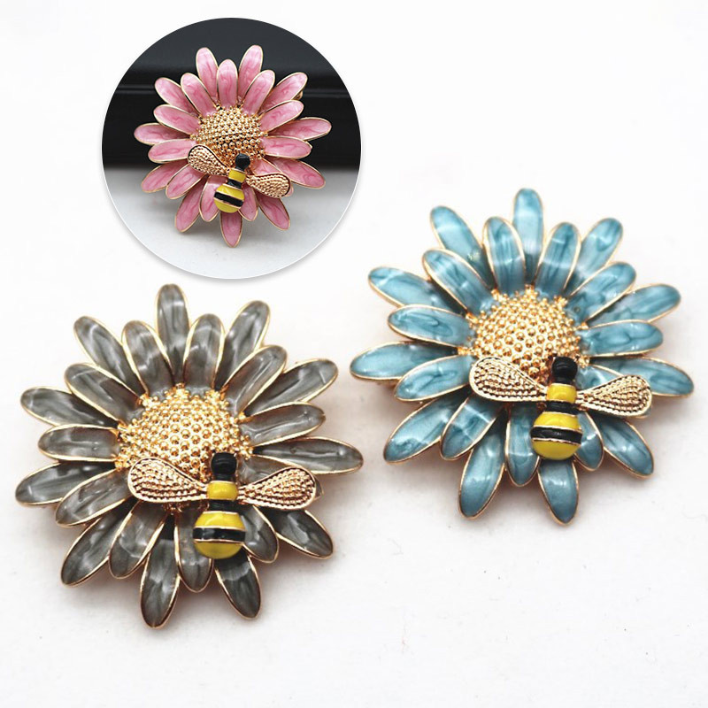 1tk päevalilleemaili pross mesilane tumeroosa elegantsed naised tüdrukud karikakrad päikeselill reväärid putukatel Rõivad Aksessuaarid kingituseks ehted