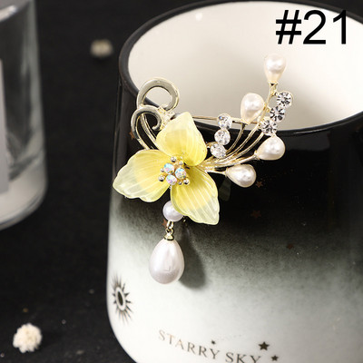 Uus kristallkivist pärlitest lilleprossid, nööpnõelad, elegantsed naiste, tüdrukute pross, mantel, kleit, ülikond, korsa, riided, aksessuaarid