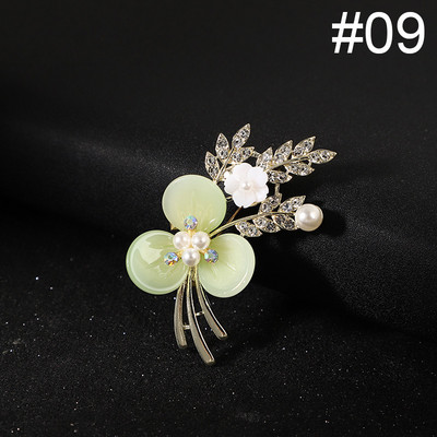 Uus kristallkivist pärlitest lilleprossid, nööpnõelad, elegantsed naiste, tüdrukute pross, mantel, kleit, ülikond, korsa, riided, aksessuaarid