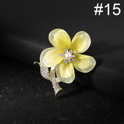 Uus kristallkivist pärlitest lilleprossid, nööpnõelad, elegantsed naiste, tüdrukute pross, mantel, kleit, ülikond, korsa, riided, aksessuaarid