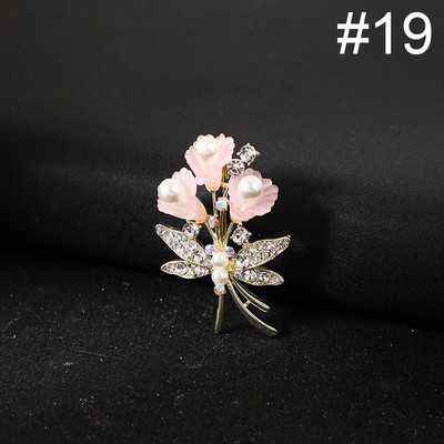 Uus kristallkivist pärlitest lilleprossid, nööpnõelad, elegantsed naiste, tüdrukute pross, mantel, kleit, ülikond, korsa, riided, aksessuaarid