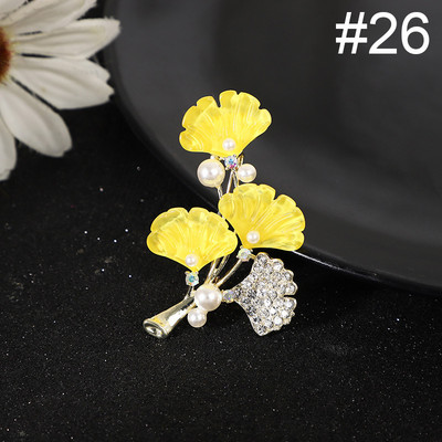 Uus kristallkivist pärlitest lilleprossid, nööpnõelad, elegantsed naiste, tüdrukute pross, mantel, kleit, ülikond, korsa, riided, aksessuaarid