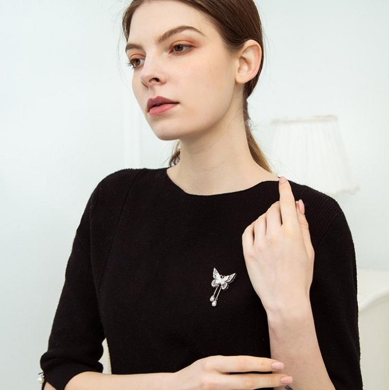 Woman Exquisite Fashion Crystal Butterfly Brooch Elegant Banquet Prom Sp