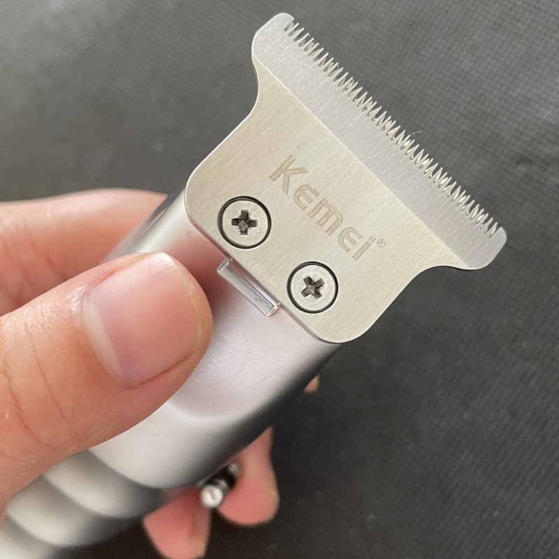 Επαγγελματική κουρευτική κεφαλή διπλής ευρείας κοπής διπλής οπής με αντικαταστάσιμη κεφαλή κοπής για Kemei KM-5027/1949 με βίδα χωρίς λάδι