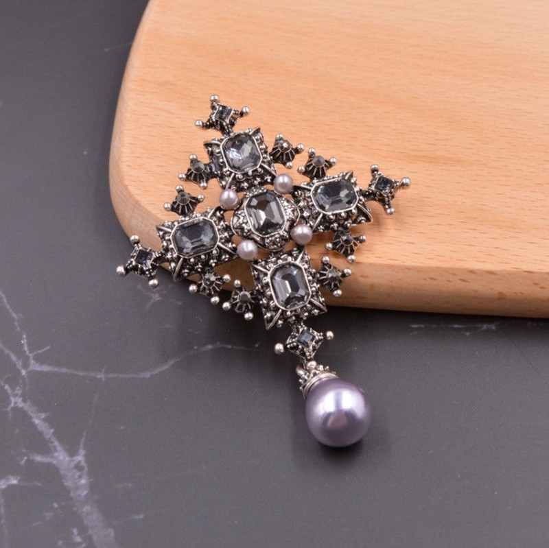 Naiste trend Vintage tsirkoonist inkrusteeritud ristpross, must lahe disainiga ehted ballile banketi kingitus