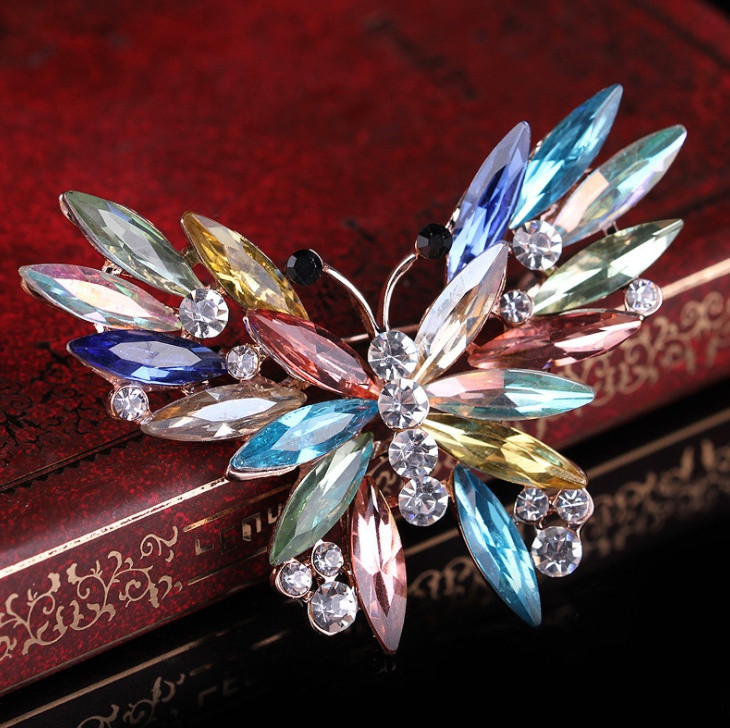 Elegantsed kristallist liblikast prossi nööpnõelad naistele, tüdrukutele, peened rõivad, tarvikud, nööpnõelad, ehted, sünnipäevakingitused