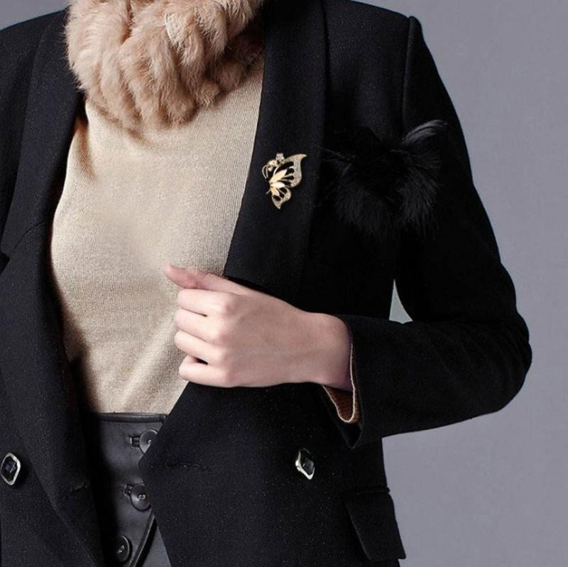 Broșă elegantă și sofisticată, cu cristal de zircon, cu fluture, pentru femei, cu temperament pentru banchet, accesorii versatile pentru îmbrăcăminte