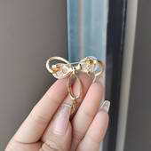 Lihtsad elegantsed kiviprossid naistele Luksuslik disainer kullavärvi liblikas pross, ehted peokingitused pulmadeks