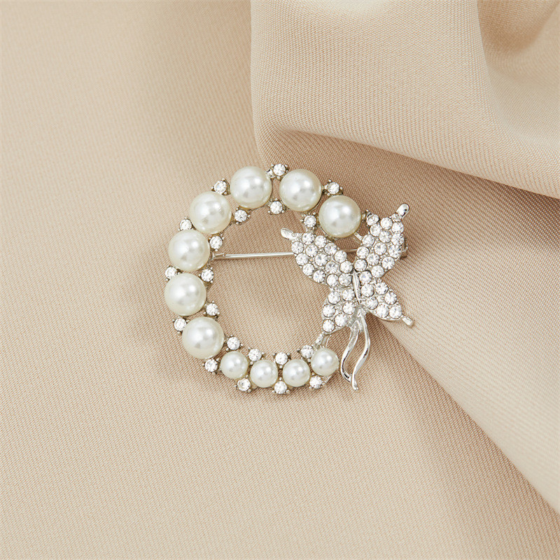 Mood Uus Butterfly pross Naiste võlu Pärlikett Kuldsõlg Pidu Pulmakink Rõivad Aksessuaarid Peened ehted