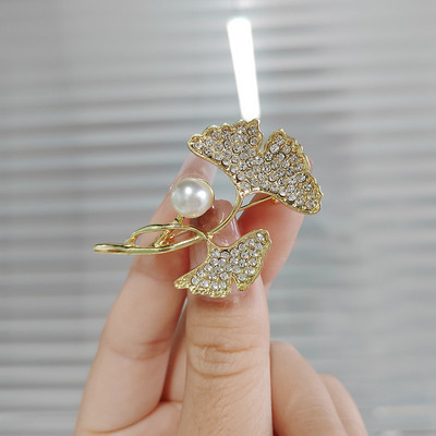 Hot Selling Καρφίτσα για γυναίκες Φύλλα Ginkgo Καρφίτσες Ζιργκόν Αξεσουάρ Φόρεμα Εκλεκτά κοσμήματα Χονδρική γυναικεία δώρα