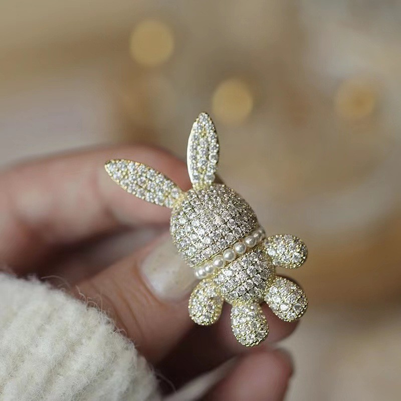 Klassikalised loomingulised ainulaadsed prossid naistele Mood kristallpärlitest prossid Ehted Dropshipping rõivamanused