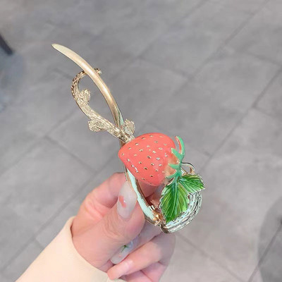 Koreai új epres kapcsok Női Elegáns Fém Rák Hajcsatok Lányok Hajkiegészítők Frizurakészítési Kiegészítők