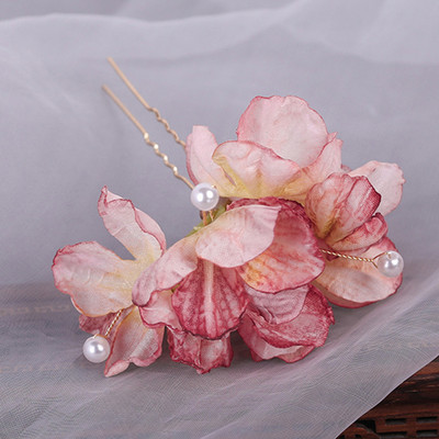 Haldja juuksenõelad Lilledega pulmajuukseaksessuaarid naistele Pärlililled U-kujulised juukseklambrid Kahvlid Pruudi tiaarad peakatte ehted