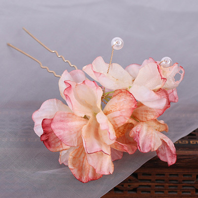 Haldja juuksenõelad Lilledega pulmajuukseaksessuaarid naistele Pärlililled U-kujulised juukseklambrid Kahvlid Pruudi tiaarad peakatte ehted