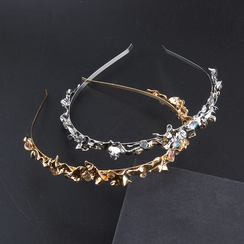 Vintažinio metalo ašmenų galvos juosta Tiara Priedai Moterų vestuvių juosta Galvos juostelė moterims Merginoms Vestuvės 51