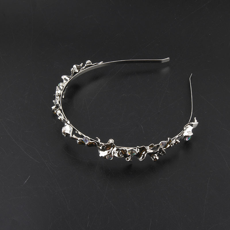 Vintažinio metalo ašmenų galvos juosta Tiara Priedai Moterų vestuvių juosta Galvos juostelė moterims Merginoms Vestuvės 51