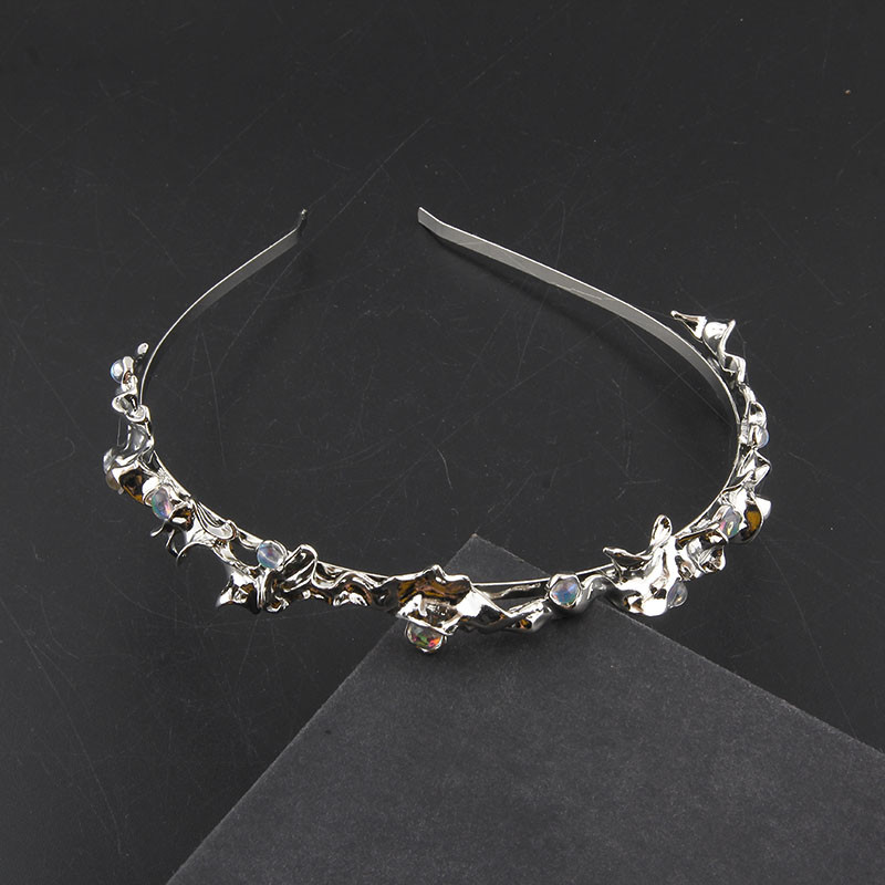 Vintažinio metalo ašmenų galvos juosta Tiara Priedai Moterų vestuvių juosta Galvos juostelė moterims Merginoms Vestuvės 51