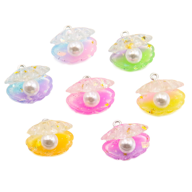 10 tk 22 * 22 mm armsad värvilised plaaditud pärlkarbid, lamedad tagaküljed vaigust kabošonid.