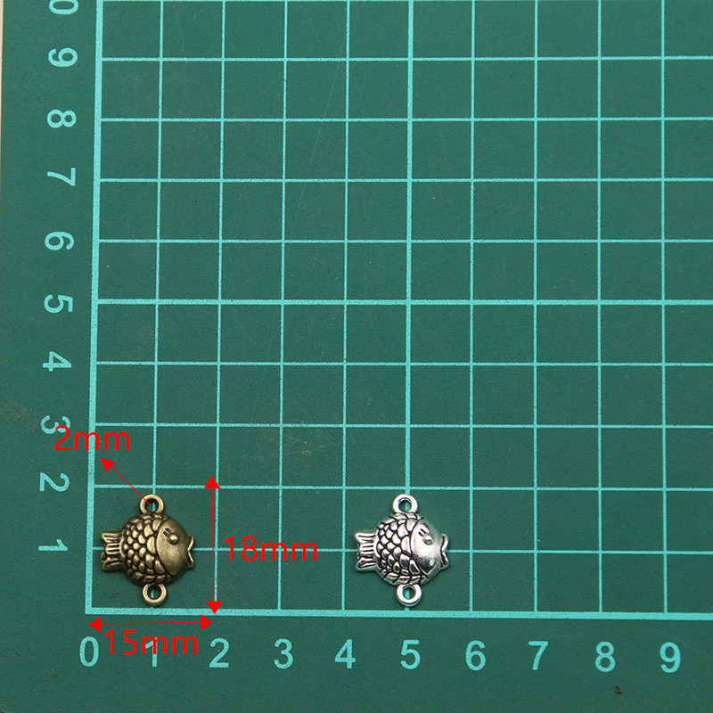 20 vnt 15 * 18 mm 2 spalvų didmeninė prekyba žuvies pakabukais gyvūnų jungtis Rankų darbo dekoracija vintažinė, skirta "pasidaryk pats" papuošalams.