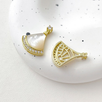 1kom Bakrena pozlaćena lepeza s cirkonijem Mali bijeli Fritilla privjesak Mala lepeza Diy Ručno izrađeni nakit Narukvica Ogrlica Privjesci