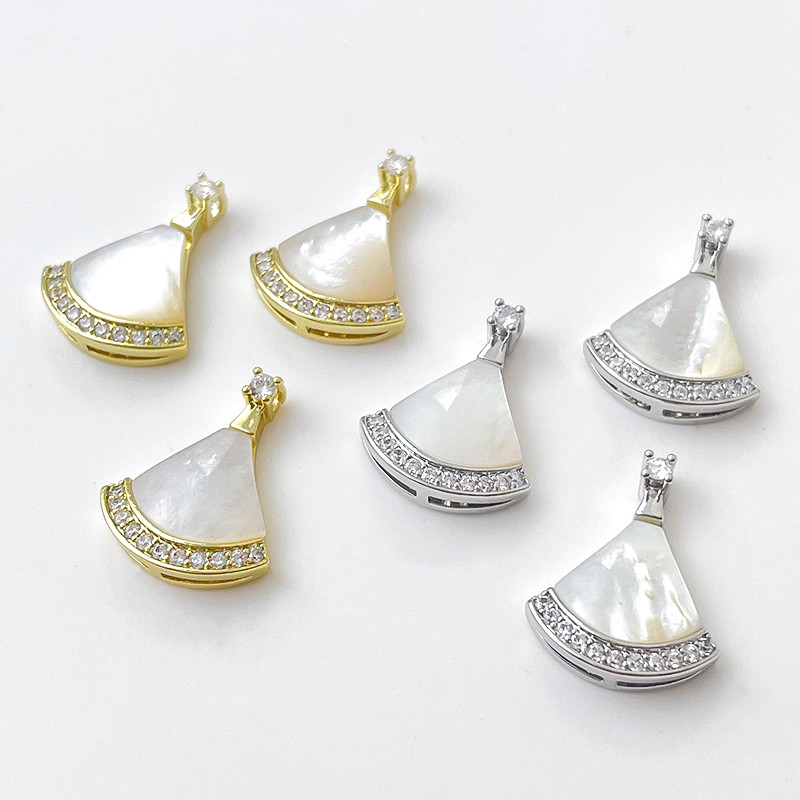 1kom Bakrena pozlaćena lepeza s cirkonijem Mali bijeli Fritilla privjesak Mala lepeza Diy Ručno izrađeni nakit Narukvica Ogrlica Privjesci