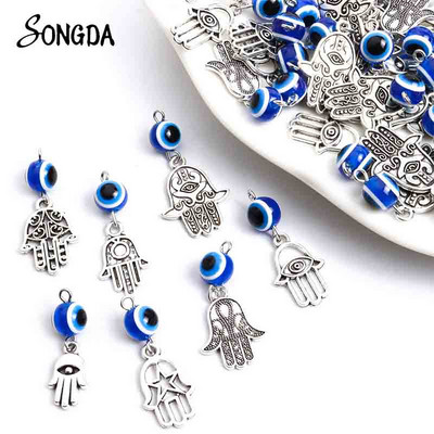 10 db Hamsa Kéz Kék Török Evil Eye Charms medál Amulett Evil Nazar Eye Charm DIY Lucky Jewelry Készítő nyaklánc kiegészítők