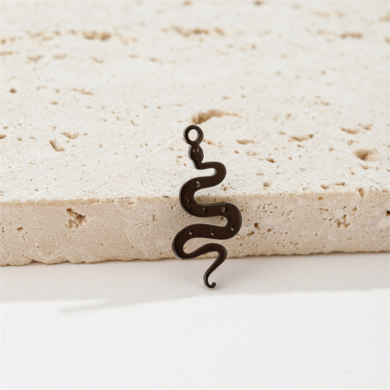 Isetegija ehete valmistamine tarvikud võluv ripats naistele loom madu liblikas roostevabast terasest kaelakee nipsasjade kaunistus