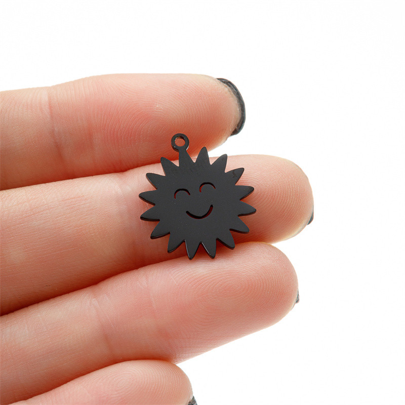 5 tk/partii Sünnipäevakingitus Kaunistus Tüdrukutele Lilled Võluv käevõru komplekt Tarvikute valmistamine Roostevabast terasest ripatsiteehete loomine