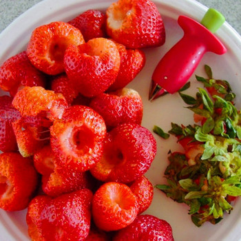 1Pcs Strawberry Huller Метални стръкове домати Пластмасов нож за плодови листа Приспособление за премахване на стъблата Strawberry Hullers Кухненски инструмент Безплатна доставка