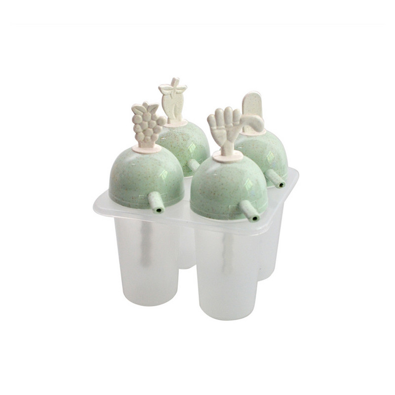 Kūrybinis ledo kubelių gaminimo aparatas su ledo kubeliais