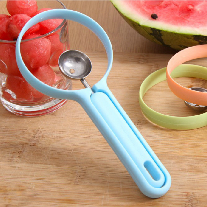 Hami Melionas Vaisiai Peilis Iškasti rutulį, kad ranka nesužalotų. Virtuvės žievelės Vaisių minkštimas iškastas du daugiafunkcinio minkštimo dalytuvo rinkiniai