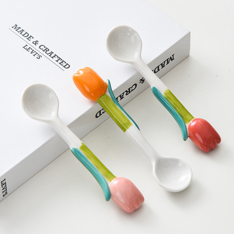 Tulipan Keramička žlica Ručno oslikani cvijet Žlica za miješanje s dugom drškom Desertna 3D žlica za cvijeće Kuhinjsko posuđe