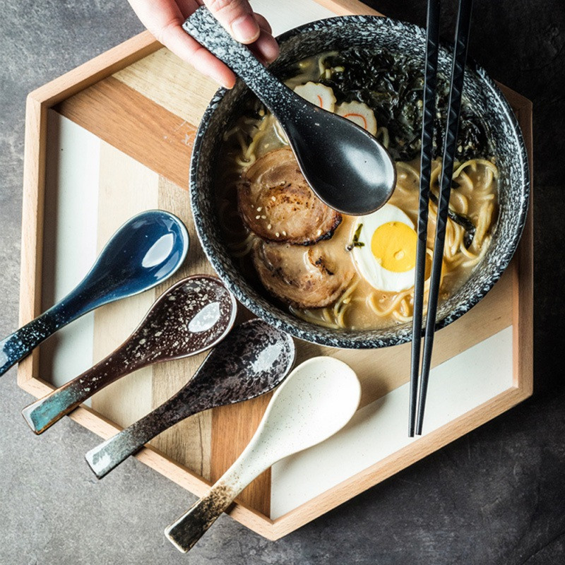 Japoniški rameno sriubos šaukštai ryžių šaukštai stalo reikmenys keraminiai azijietiški kiniški serviravimo šaukštai ramen makaronams Udon Pho ryžiai 1 vnt.