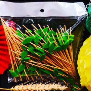 100 tk Creative ühekordselt kasutatav puuviljakahvel Mitme stiiliga bambuspulk BBQ magustoidu võileiva toidukahvli laua kaunistamiseks