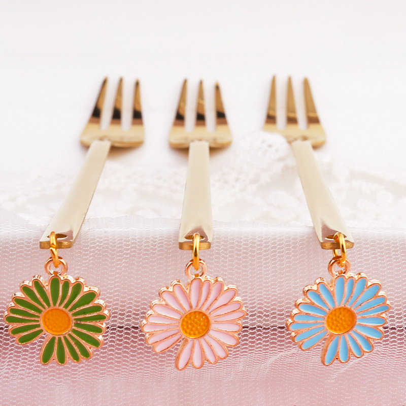 6 vnt. kavos šaukštų vaisių šakučių rinkinys Daisy nerūdijančio plieno Kawaii ledų popietės arbatos virtuvė auksinis desertinis batonėlis įrankis stalo įrankių dovana