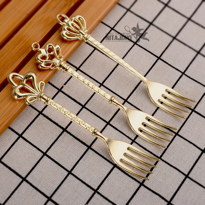 BalleenShiny 1tk Retro Crown Mini Fruit Fork Vintage magustoidukook Melon Lovely Fork Kööginõud Kingitus Kohvipoe sisustus