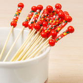 100 tk dekoratiivsed puuviljakahvliga kokteilipulgad bambusest pulgapuuviljavardad, mida kasutatakse pulmade Rootsi lauas kaunistamiseks