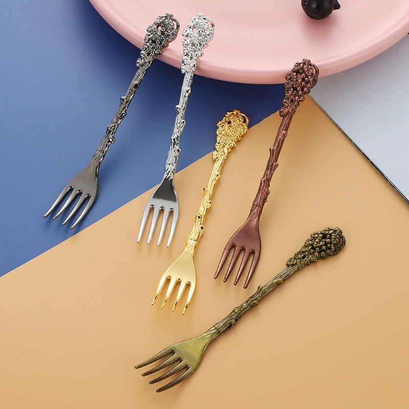 Nerūdijančio plieno vaisių šakutė vynuogių rankena Retro vaisiai šakutės salotos desertinis pyragas ledai užkandžiai šakutės virtuvės stalo reikmenys