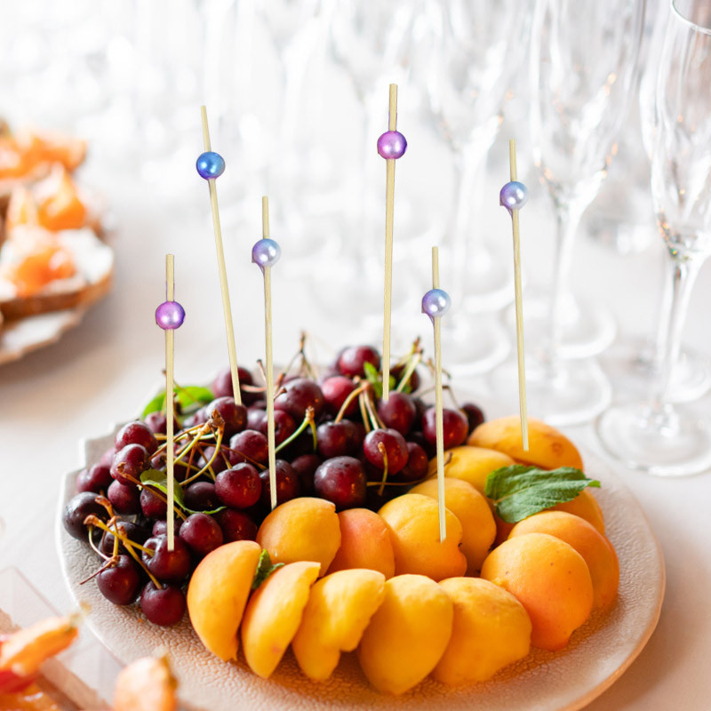 100 vnt Spalvingos perlų bambuko maistinės vaisių lazdelės vestuvių vakarėliui tortui desertui kokteilių lazdelės vasaros gimtadienio dekoravimui