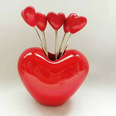 Armas punane armastav süda roostevabast terasest puuviljakahvlid Plastikust kahvel puuviljakoogi jaoks vorstikahvel Toiduvalik lastele Kahvlitele