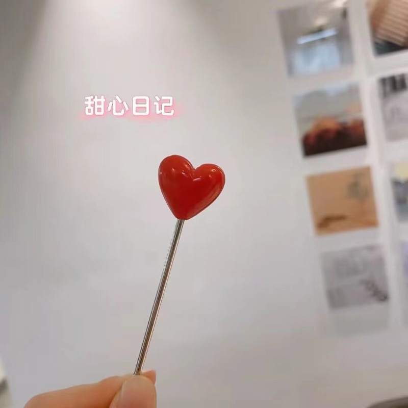 Armas punane armastav süda roostevabast terasest puuviljakahvlid Plastikust kahvel puuviljakoogi jaoks vorstikahvel Toiduvalik lastele Kahvlitele