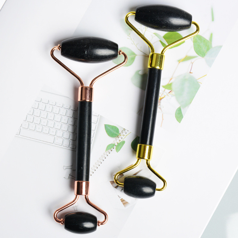 Masažni valjak za lice od opsidijana. Crni valjak za lice. Valjak od crnog žada. Masažer za lice od prirodnog obsidijana. Crni valjak za masažu lica.